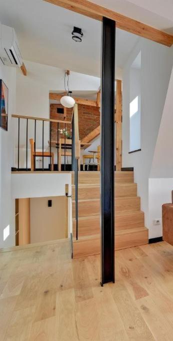 3-Level Apartment With A View Of St Mary'S Basilica By Downtown Apartments グダニスク エクステリア 写真